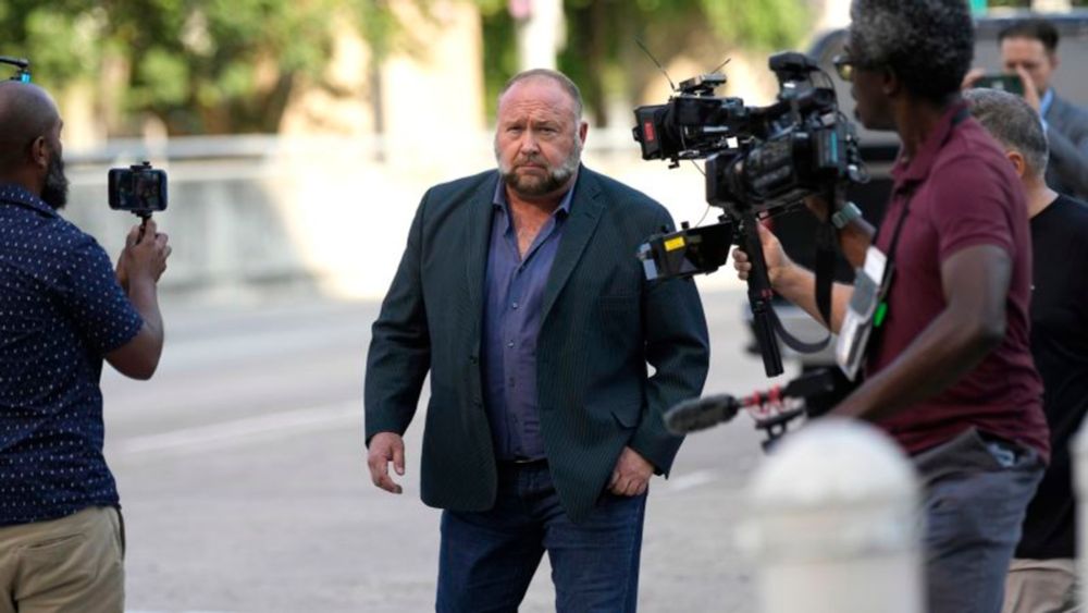 Alex Jones’ court trustee plans to shut down his notorious conspiracy outlet Infowars | CNN Business