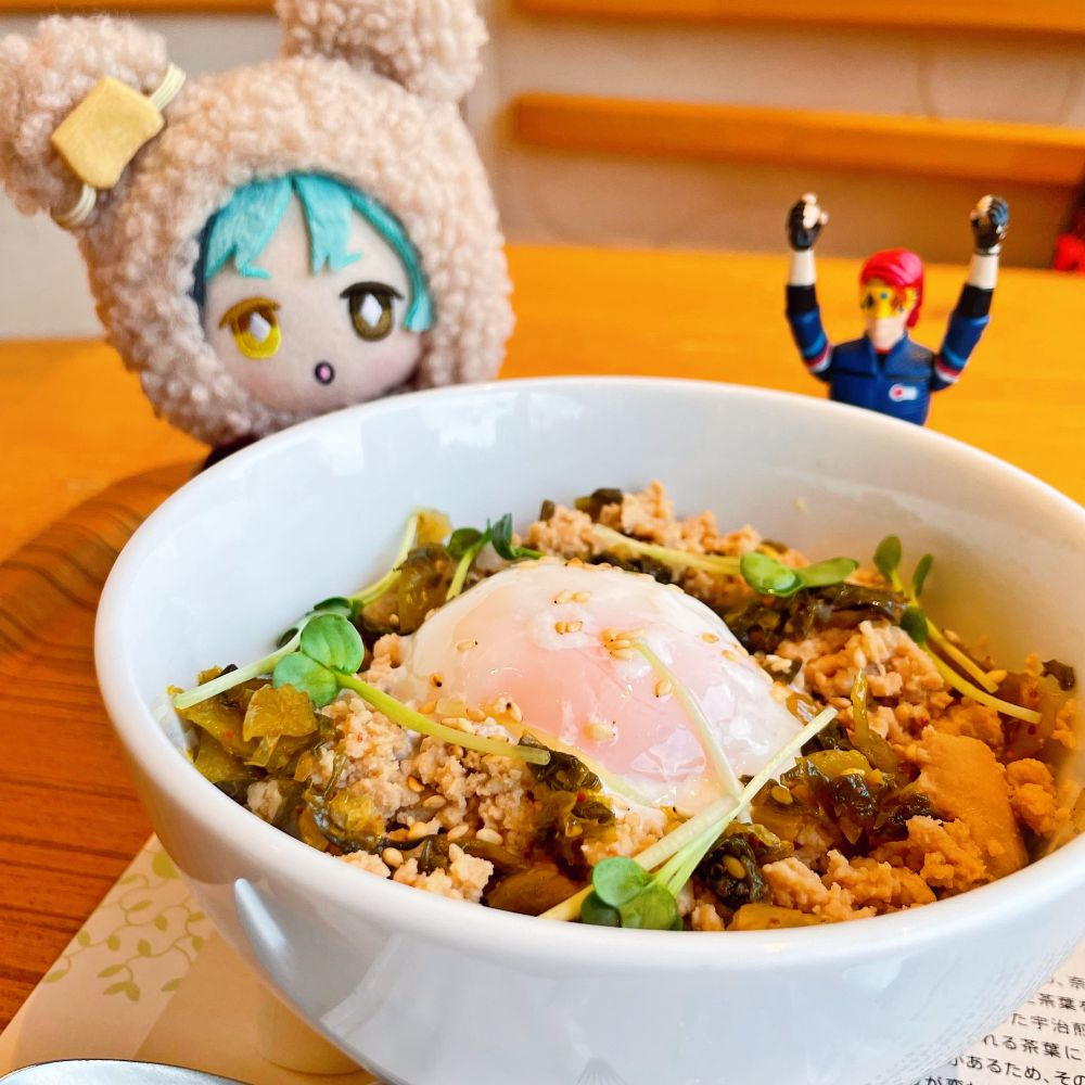 からあげﾎﾖﾁｪﾝとｼﾞｪﾗﾋﾟ そぼろ丼おいしいね〜