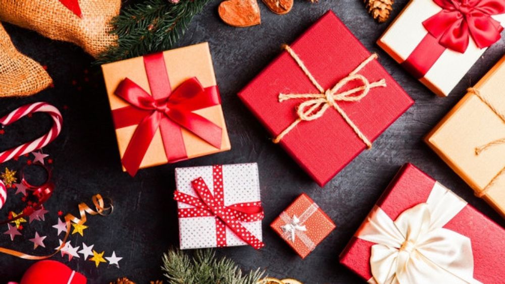 Low-Cost, High-Smile: 5 Crypto Gifts To Give Your Friends, Family This Christmas