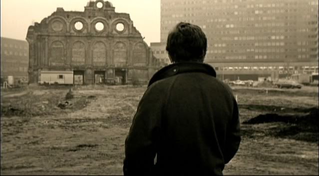 Peter Falk outside anhalter banhof