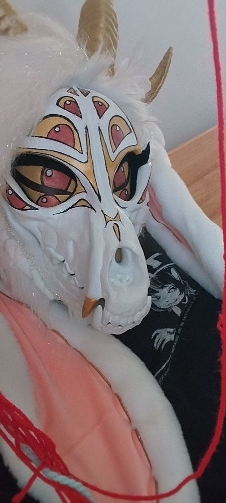 Fear relaxing while Redstrings hang down around Her.