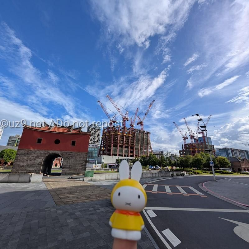 北門のあたりから。完成したら、景色変わるよねー