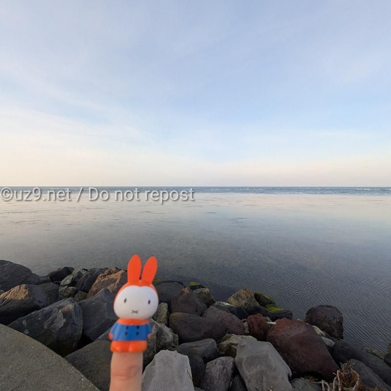 海の向こうは樺太だそうな。