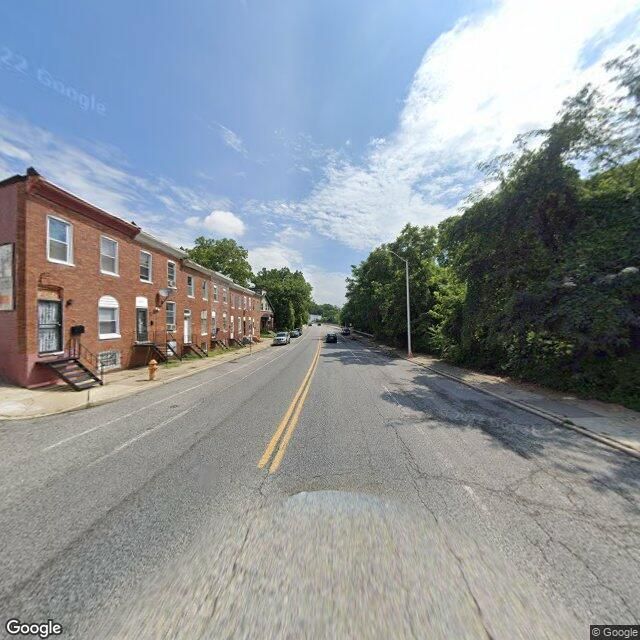 Google Maps Street View of bus stop FREDERICK AVE & BRUNSWICK ST eb