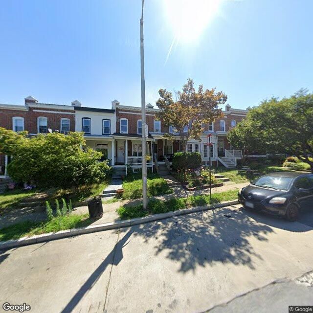 Google Maps Street View of bus stop FALLS RD & WOOD HEIGHTS AVE nb