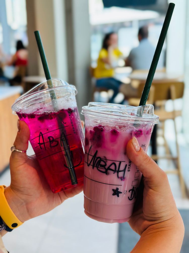 Starbucks dragon fruit juice