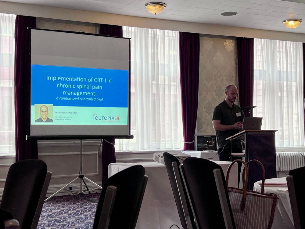 Thomas Bilterys presenting