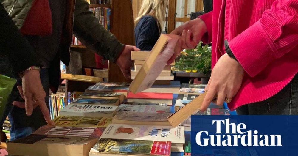 Charity to offer books at food banks across the UK