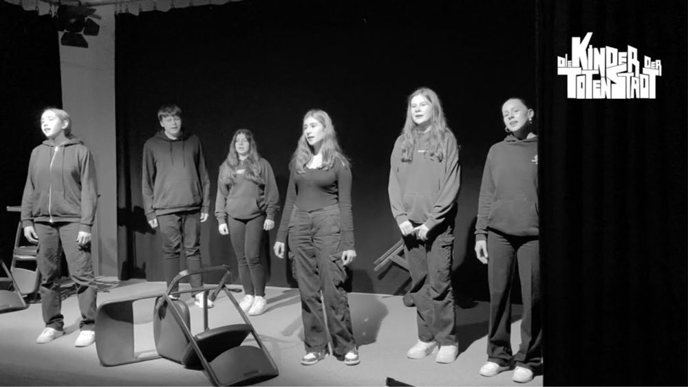 "Die Kinder der toten Stadt"-Theater-Workshop | Erna-de-Vries Gesamtschule Ibbenbüren