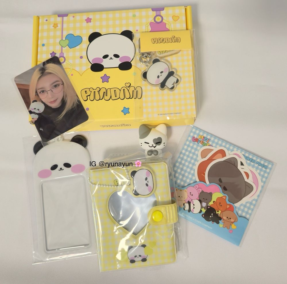 Minicatcher Kit of Dreamcatcher member Dami and ITZY Yeji Figure (not included)