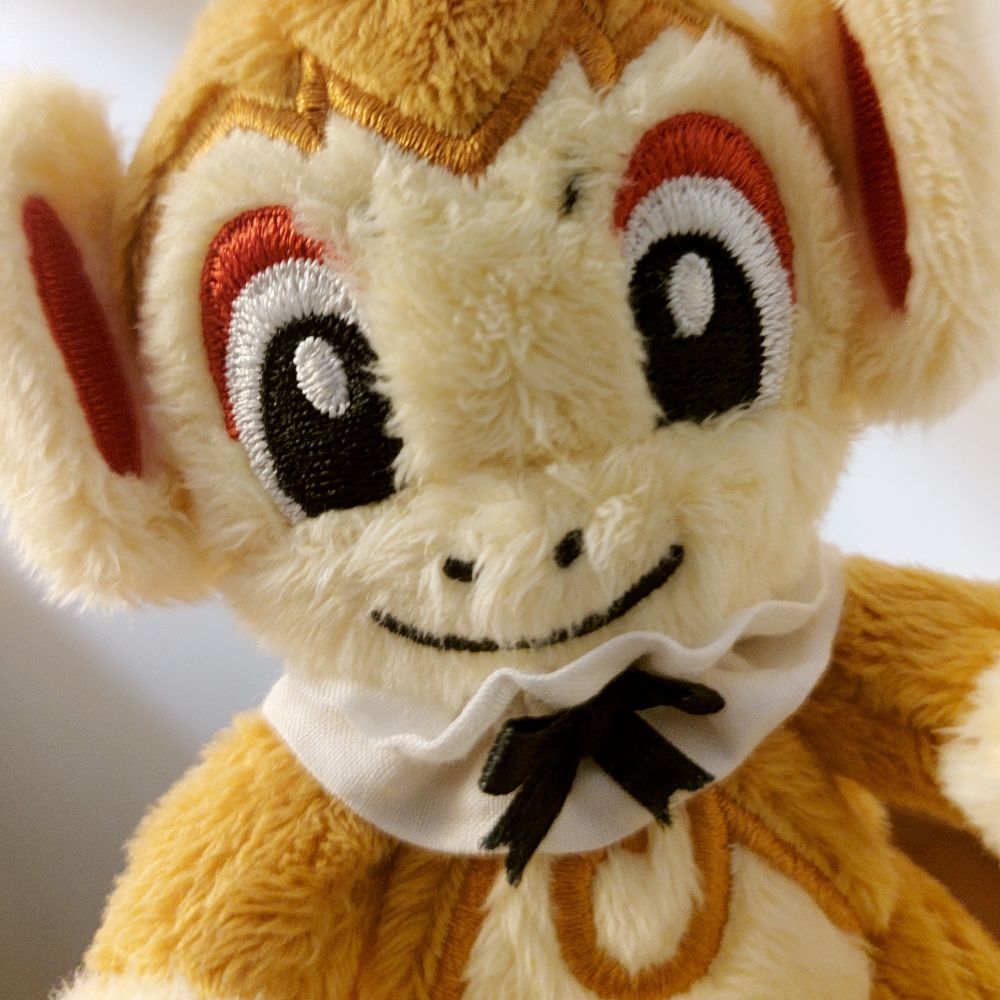 Leader sporting a new ruffle collar