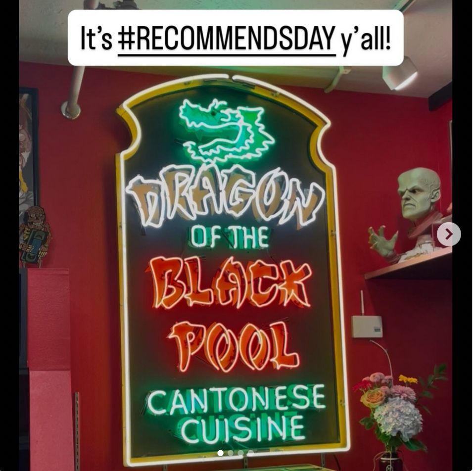One of the key settings for Big Trouble in Little China is the Dragon of the Black Pool restaurant. Movie Madness has acquired the neon sign from the set, advertising Cantonese cuisine.