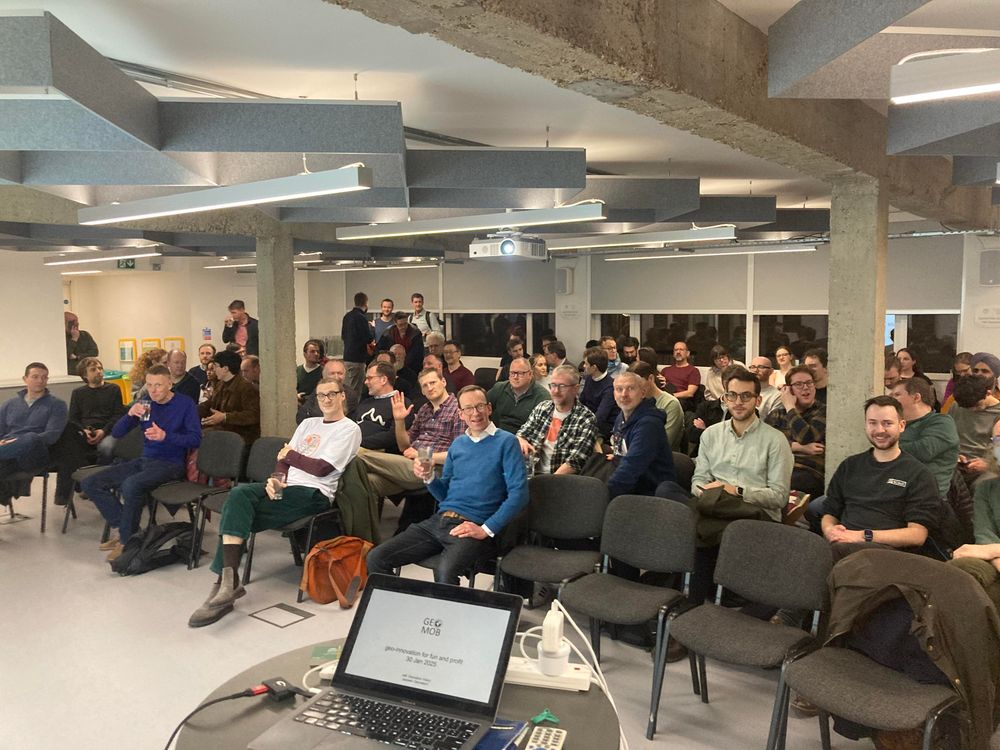 Geovation is filling up as we prepare to start the talks