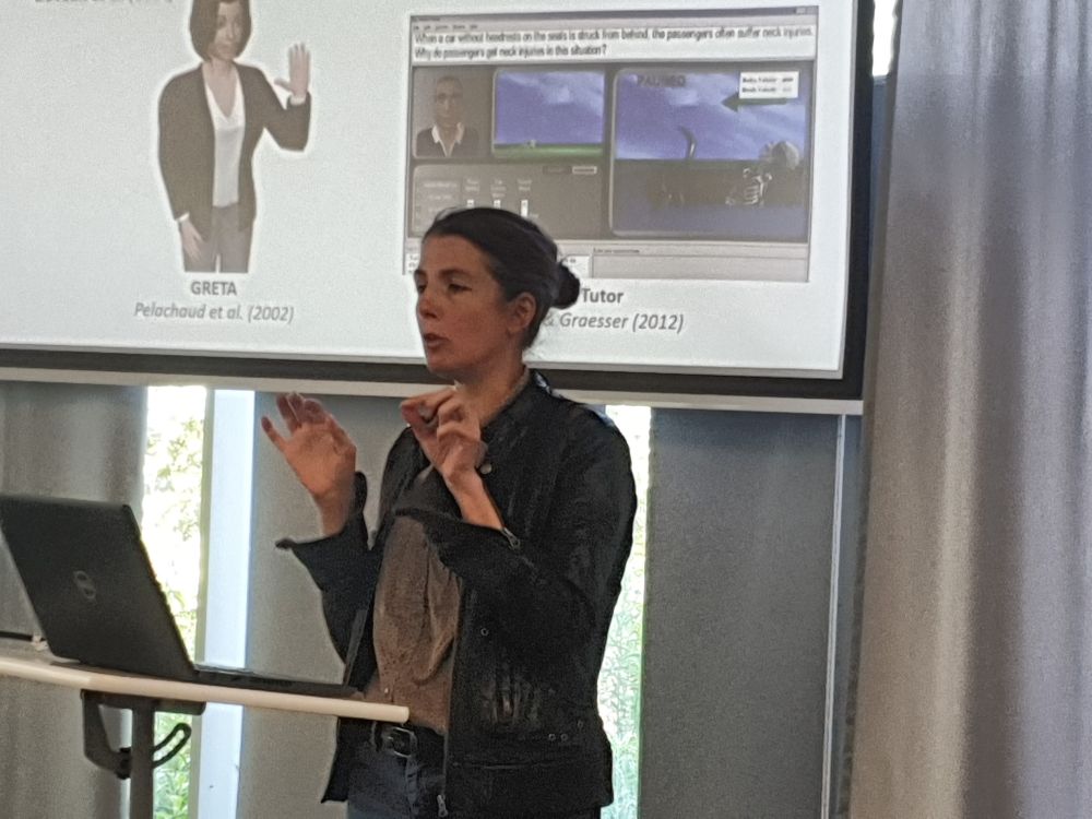 Céline Clavel présente sa recherche sur les agents conversationnels