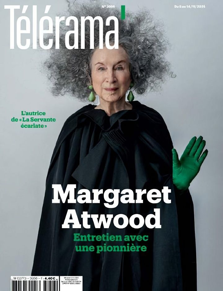 Le dernier numéro de Télérama, avec Margaret Atwood en couverture, et en entretien dedans. 