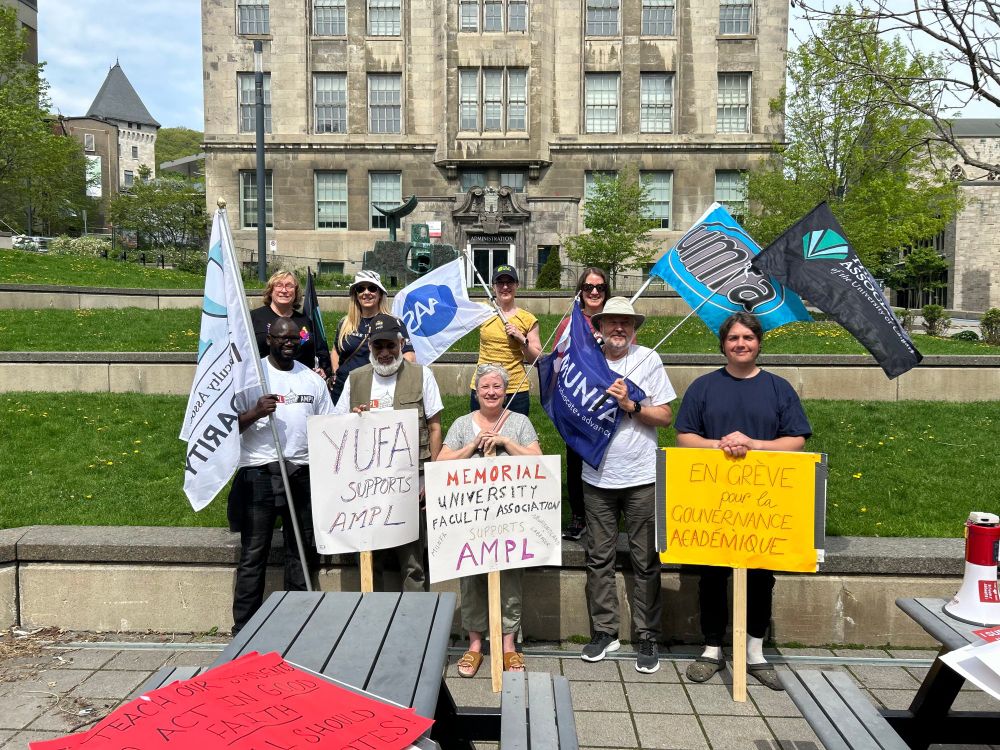BUFA, and other Faculty Associations across Canada, standing in solidarity with Association of McGill Professors of Law @AMPL/AMPD with CAUT flying pickets.