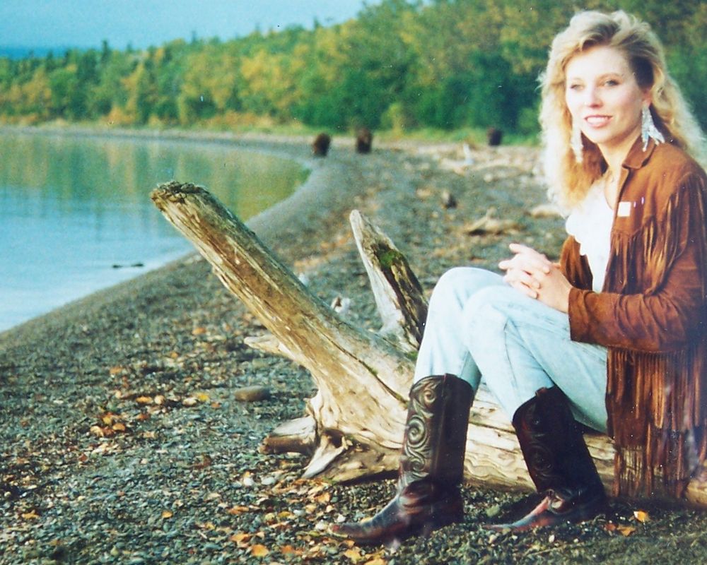 Naknek Lake with the Saturday Night Gang approaching 
