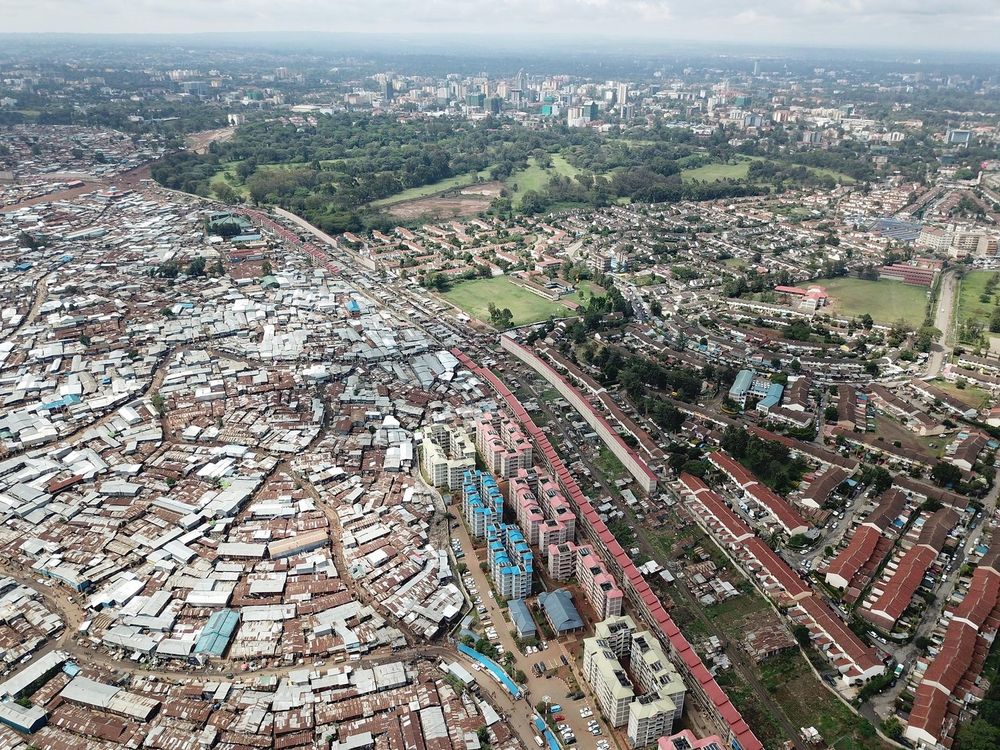Picture: Aerial view of a typical African city: the planned and informal structures, together with urban and rural elements, form a highly complex pattern of land use. Photo: Andreas Bürkert / Kassel University
