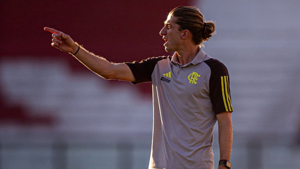 Flamengo não planeja ir ao mercado por novo técnico e quer Filipe Luís até dezembro de 2025 | Goal.com Brasil