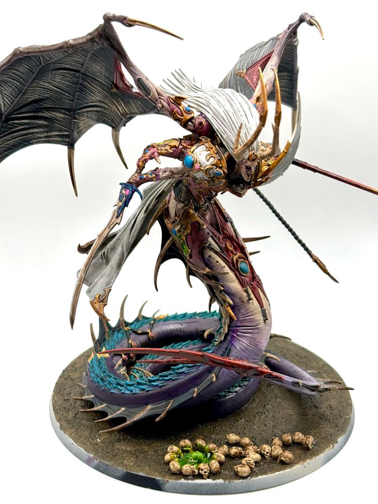The Lord of the Third legion. Fulgrim the Illuminator. Ascended into a Demon Primarch. Adored in the pinks, purples, golds and whites. Angle 4