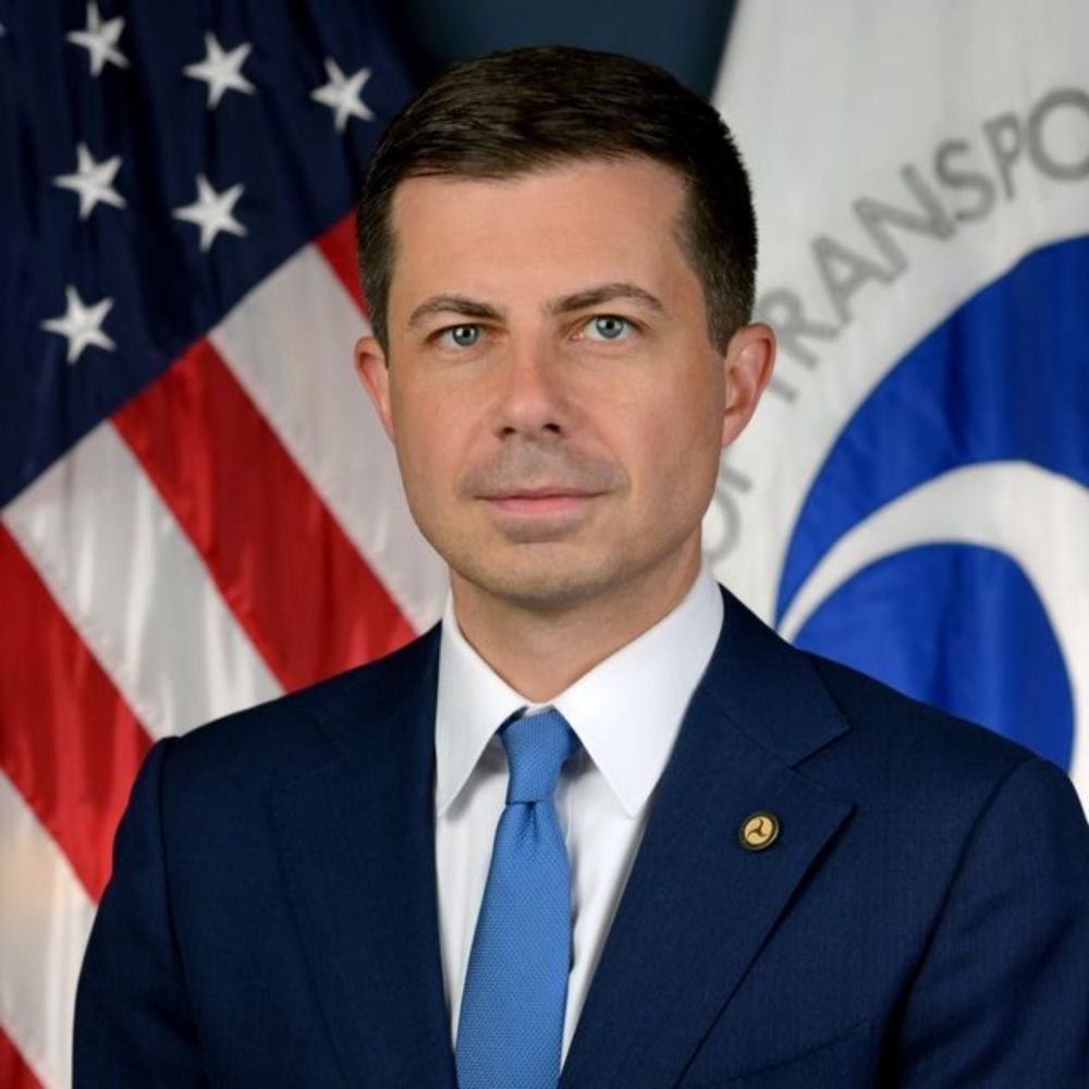 Secretary Pete Buttigieg (@secretarypete) on Threads