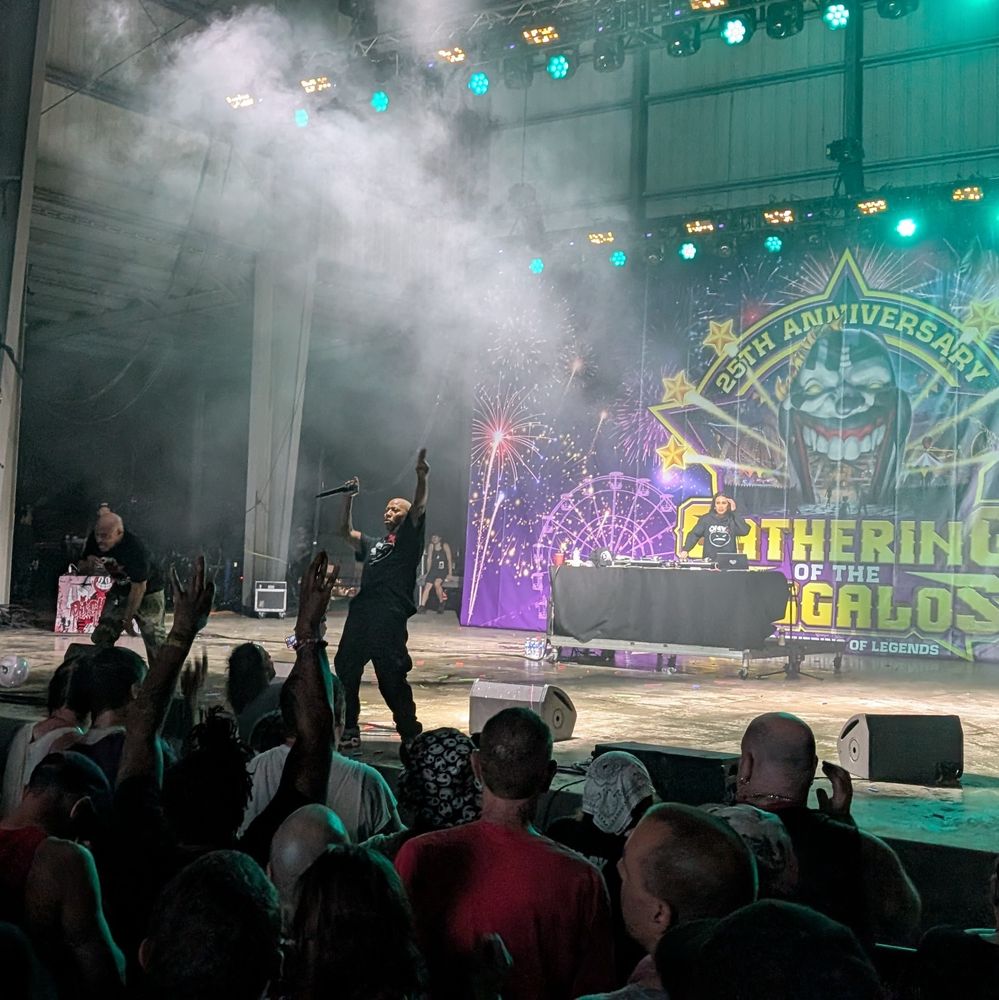 Onyx on stage