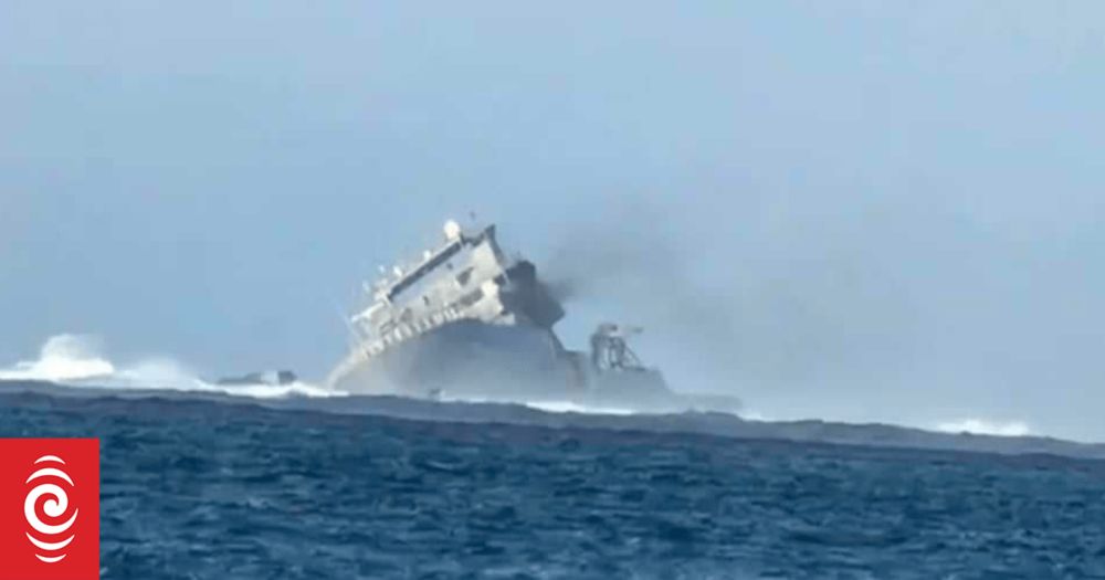 NZ Navy ship runs aground off Samoa