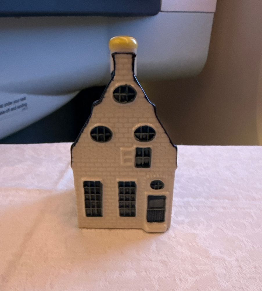KLM house filled with Danish Gin