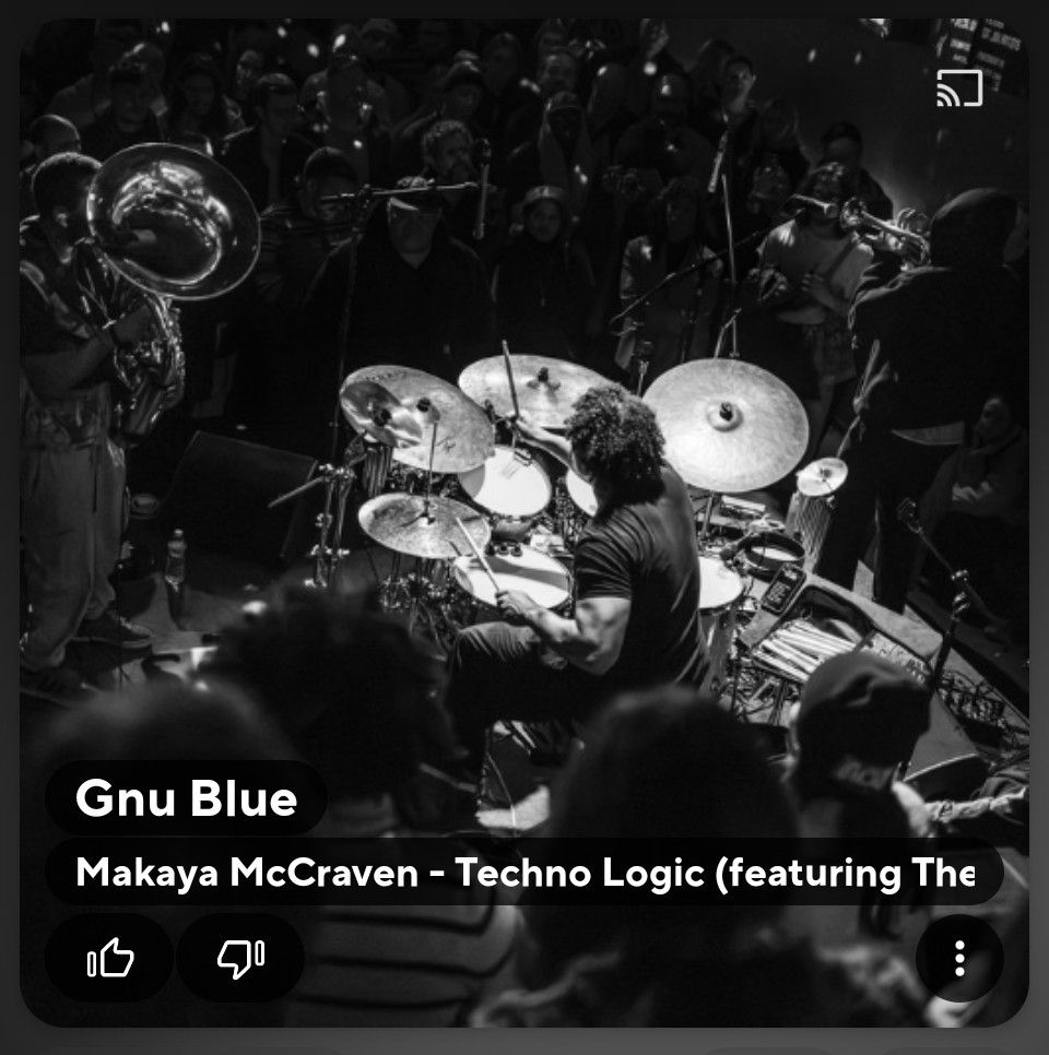 A Poweramp screenshot of the Makaya McCraven - Techno Logic EP