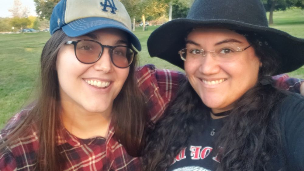 Photo of 2 gorgeous people at the park