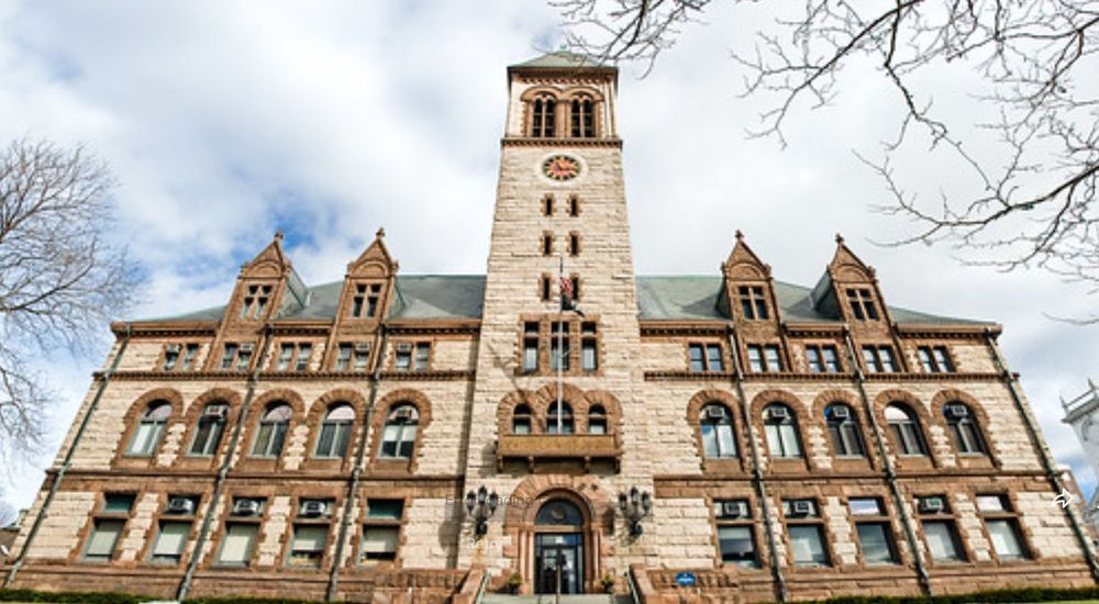 image of cambridge city hall