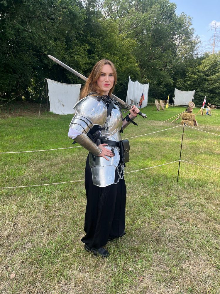 Picture of me in plate armour holding sword over my shoulder 