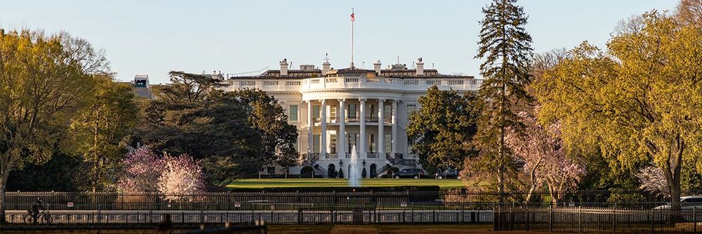 Donald Trump veut imposer 100 % de droits de douane sur les semiconducteurs | LeMagIT