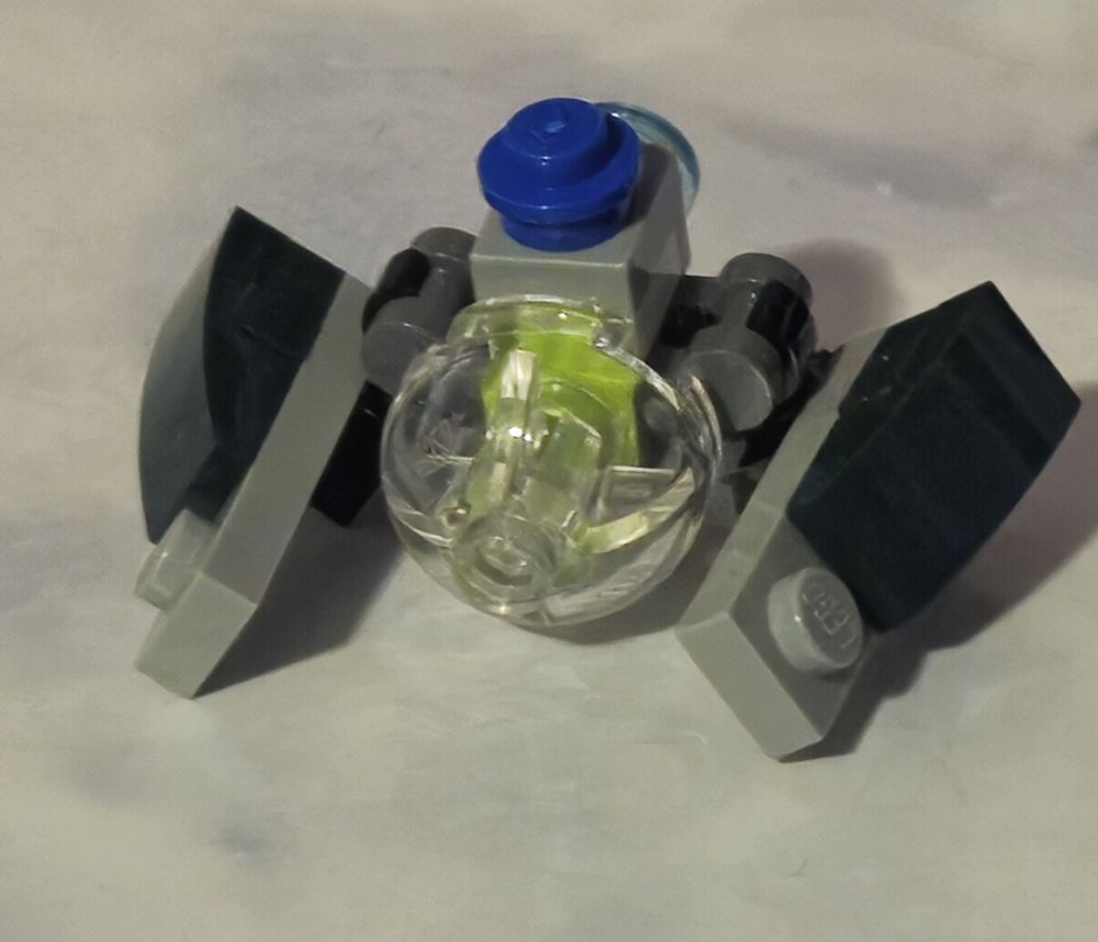 Miniature Lego Yoda's Jedi Star Fighter