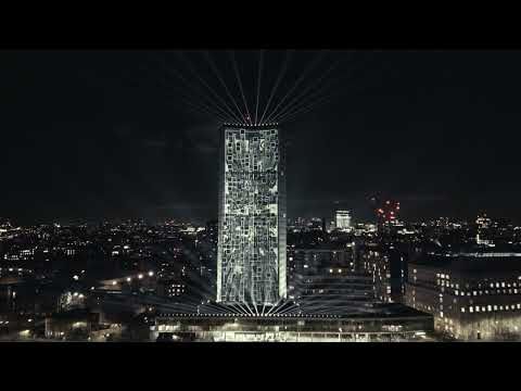 Newcastle United players tower over London as Sela lights up landmark
