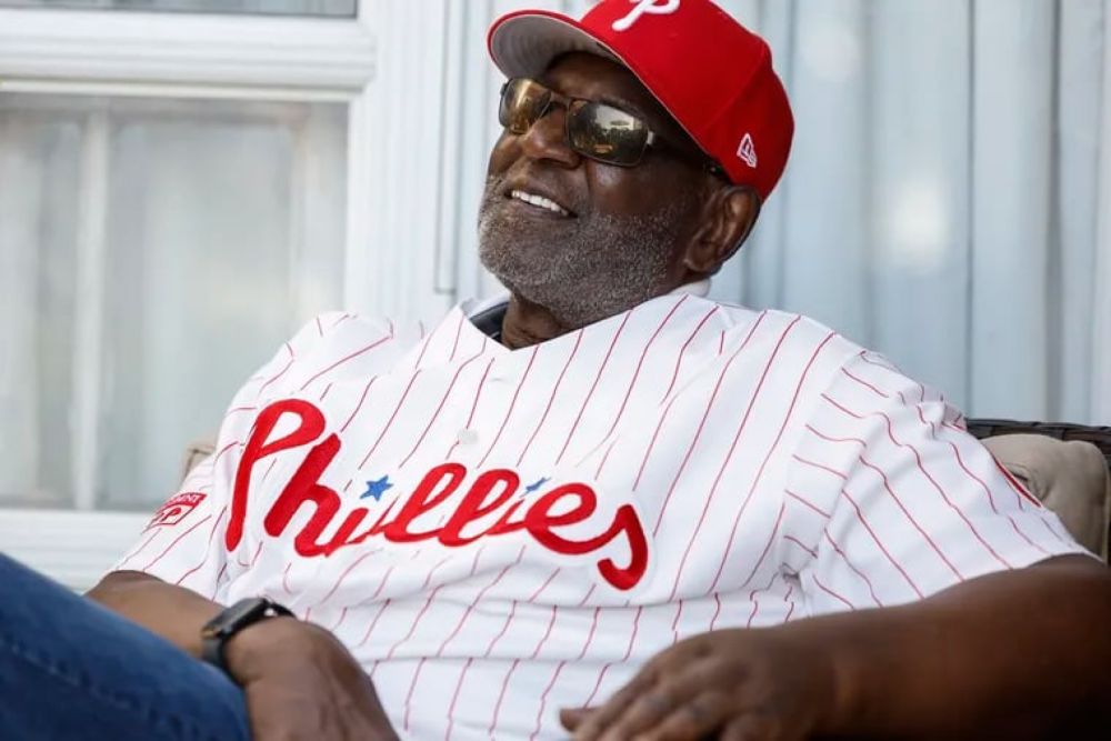 1964 Phillies rookie John Briggs is now blind. But he refused to let his loss of vision take his spirit.