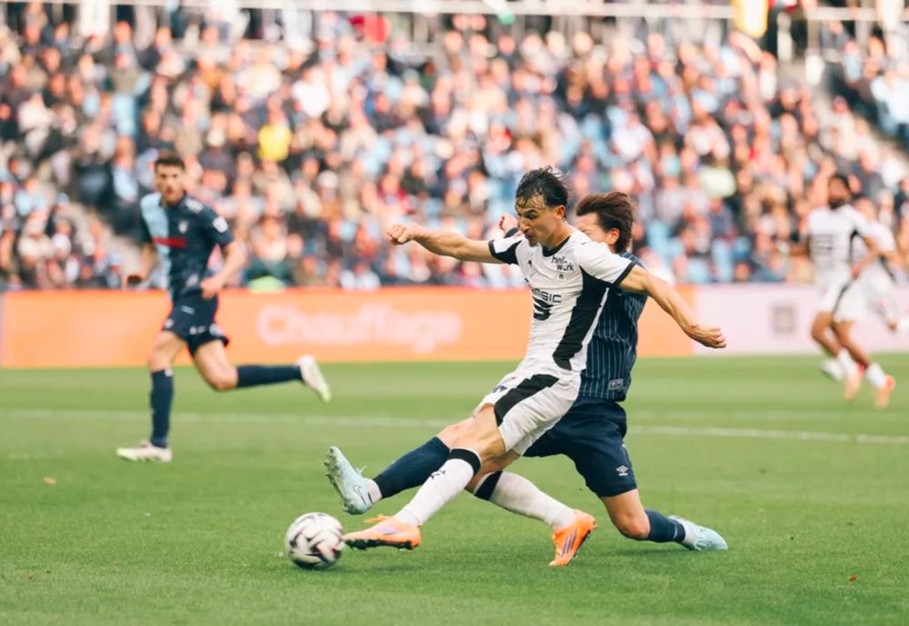 Lepaul sur le premier but face au havre, qui réussi a frapper a ras de terre malgré le retour du défenseur havrais