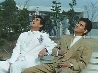 Ryu and Gai from Jetman sitting on the white bench, looking to the sky, on the final episode of Jetman.