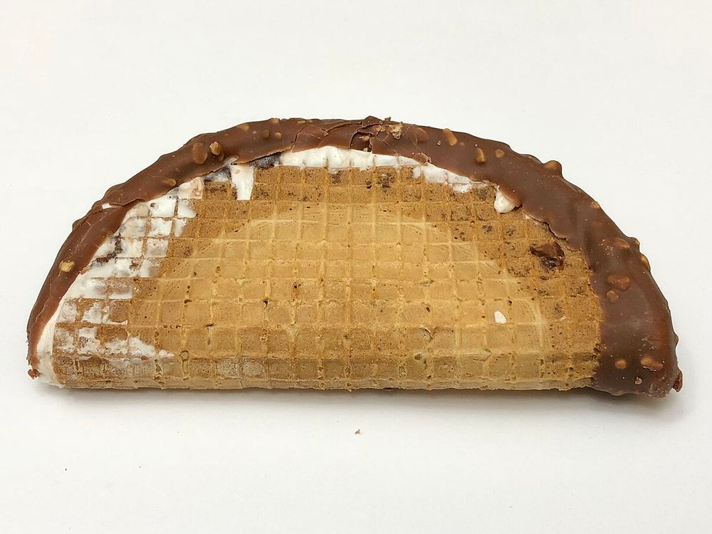 a klondike choco taco, discontinued in 2022
