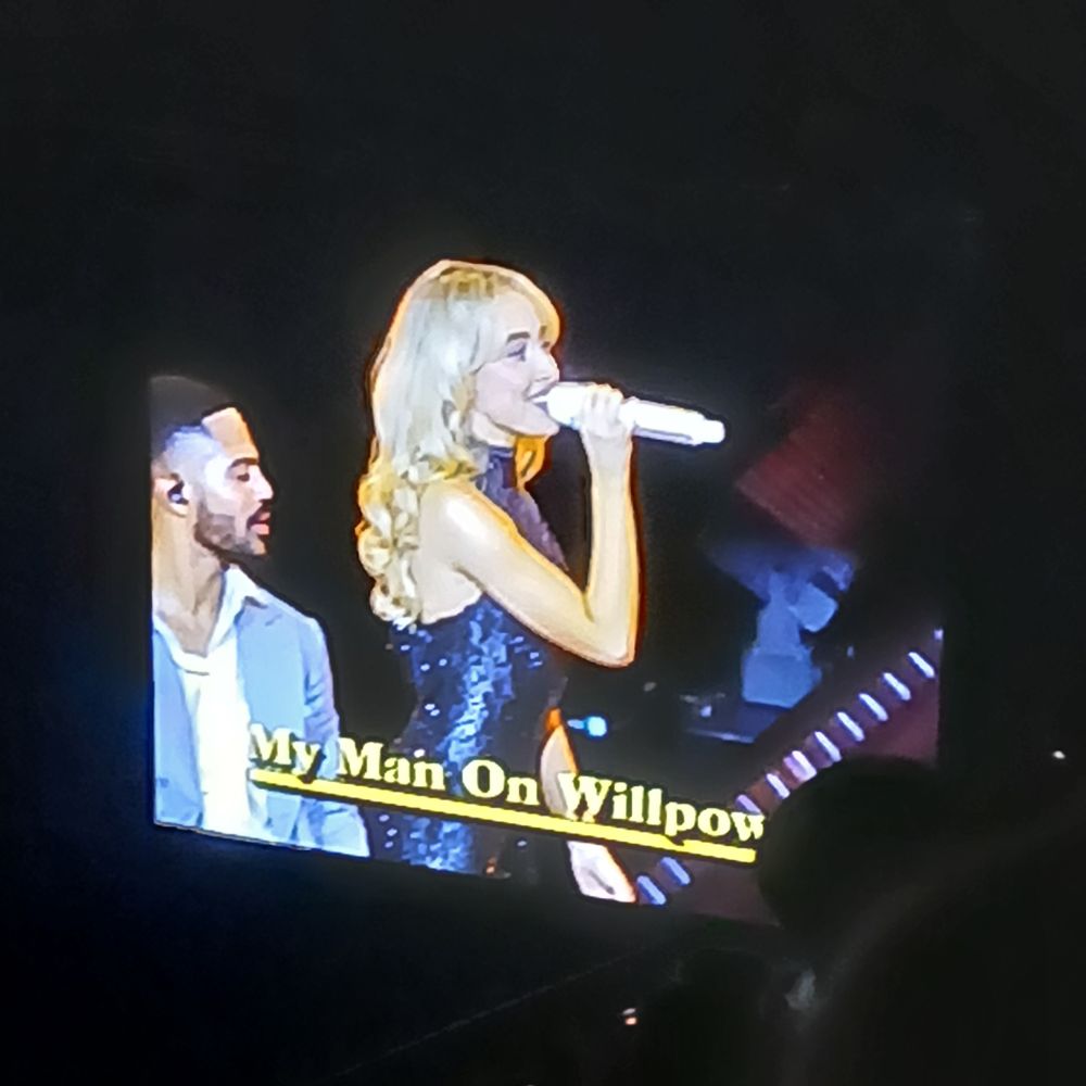 Sabrina performs "My Man on Willpower" on the Short and Sweet Tour