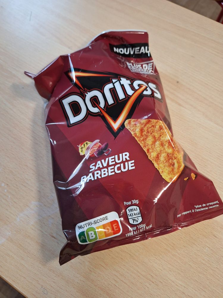 Un paquet de Doritos saveur barbecue