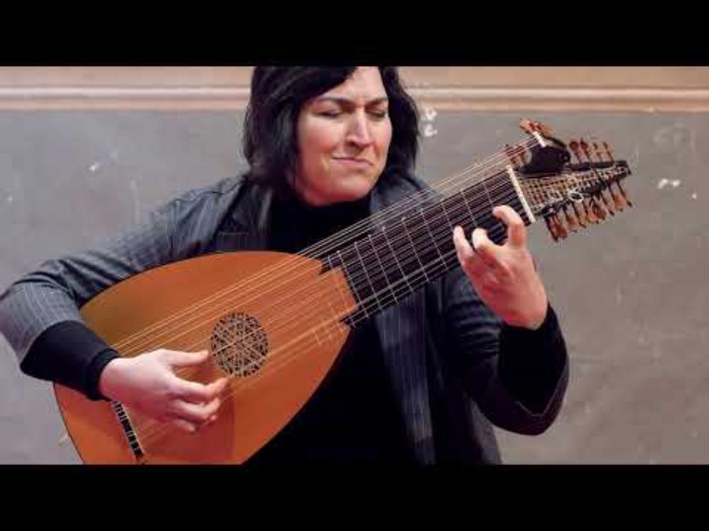 J. S. Bach - Partita in C moll BWV 997 -  Evangelina Mascardi, Liuto barocco