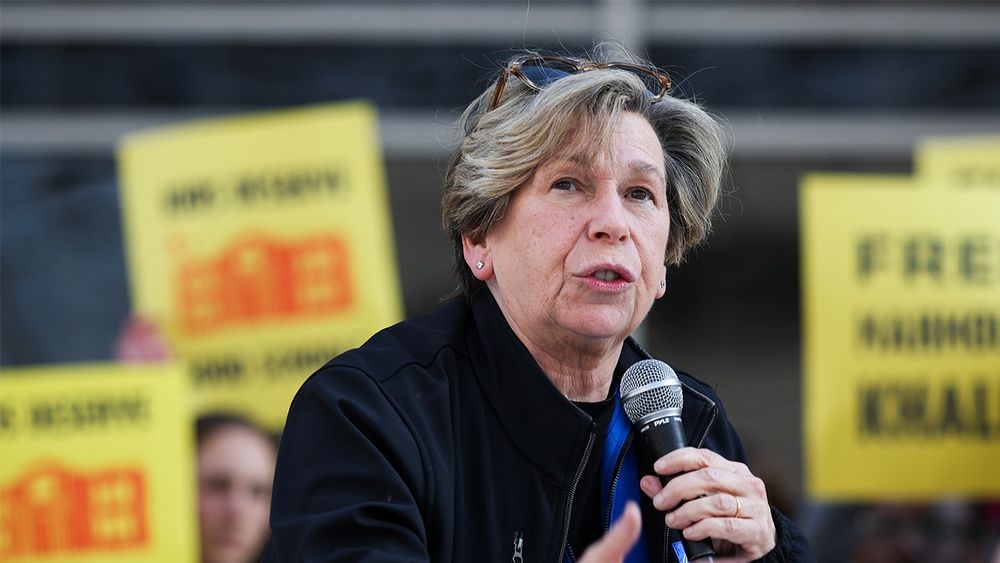 NewYou can now listen to Fox News articles! The Democratic Party It should "break up with the US teacher's advice (AFT) President Randy Weingarten, on Monday, Monday Monday Monday, Monday, Monday, Monday Monday Monday. "Democratic leaders should thank Weangerten for her service and then lock the door behind her while she was going out" " Austin wrote on the hill&hellip;