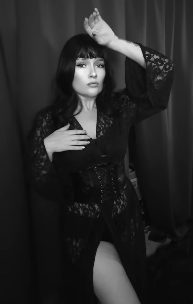 Raven rose in black and white
