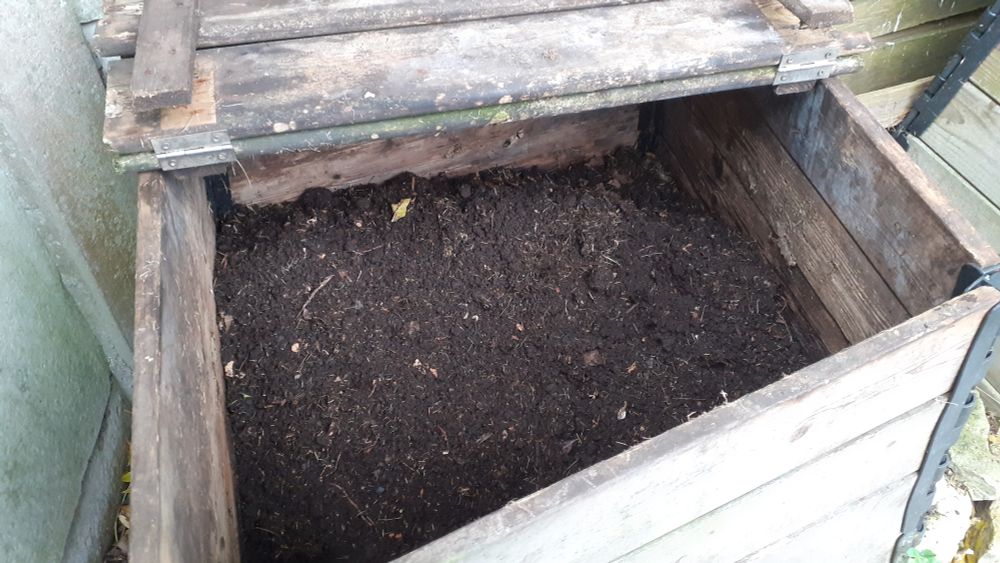 Top view of the compost bin