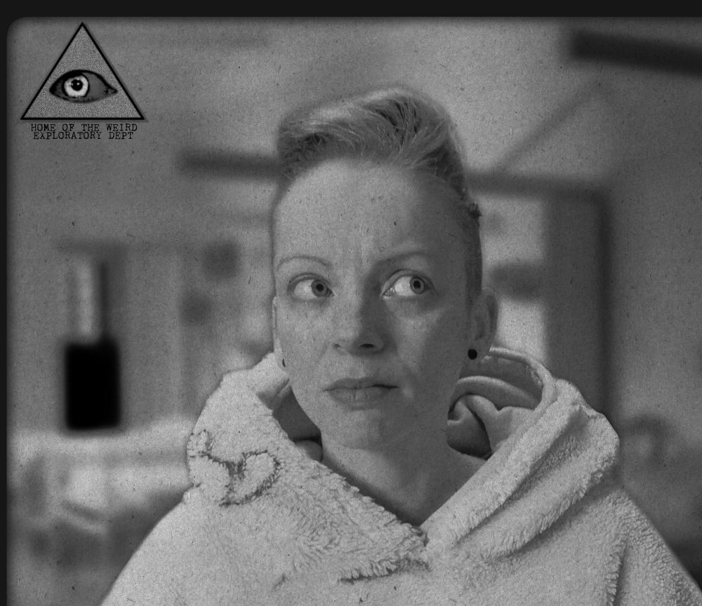 Lou frown looking away (greyscale) 