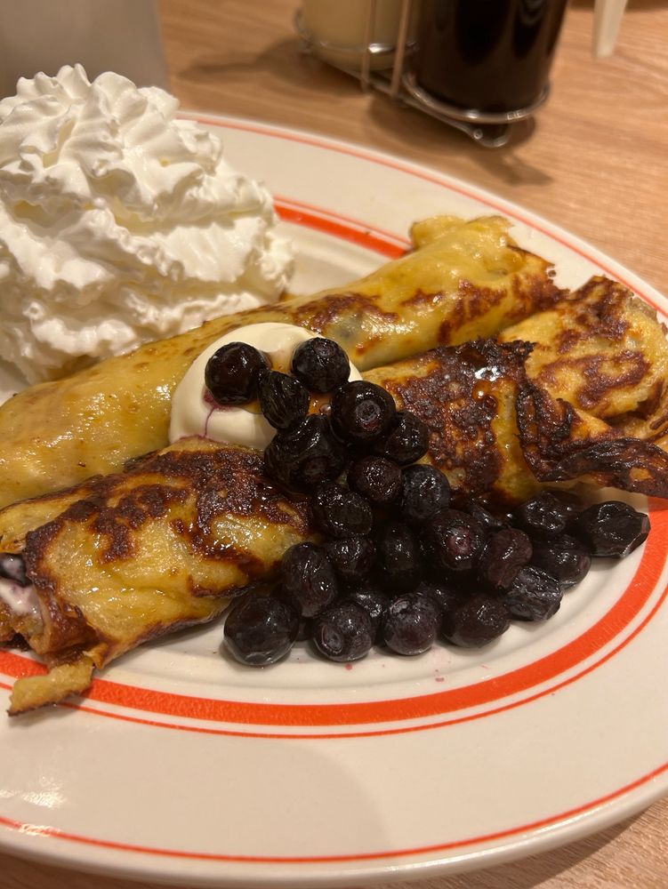 エッグスシングス　クレープ　ブルーベリー