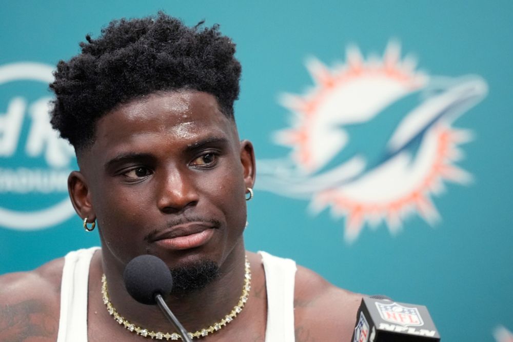 Dolphins support Tyreek Hill, criticize police after release of body-cam footage