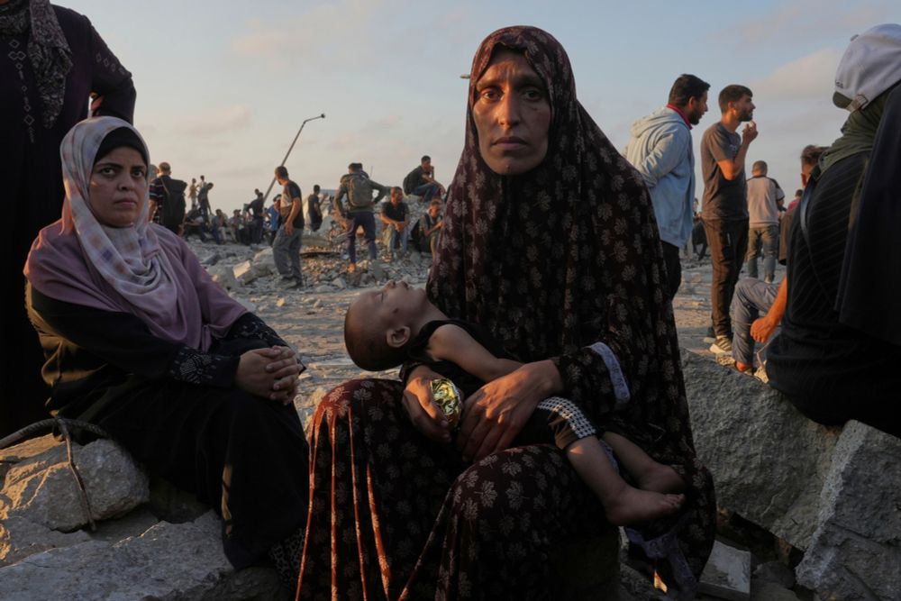 Food airdropped into Gaza as starvation deaths rise