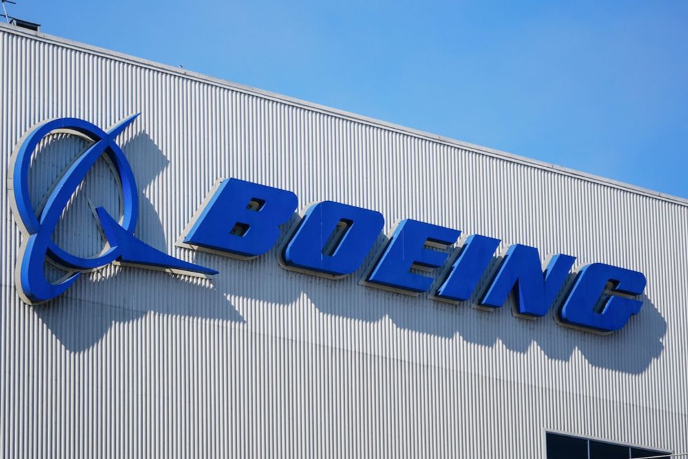 Boeing defense union announces strike after machinists in Missouri and Illinois voted to reject the latest contract offer.